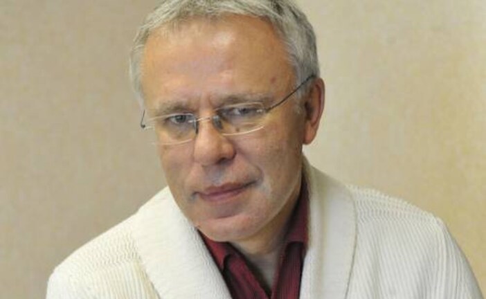 Задай вопрос хоккеисту Вячеславу Фетисову