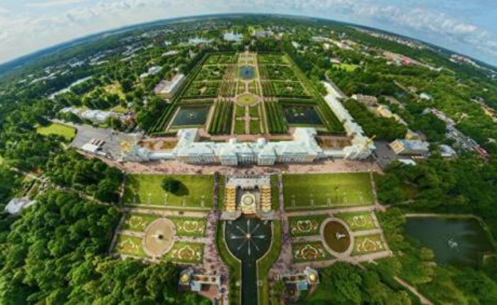Петербургские власти запустят скоростной трамвай до Петергофа