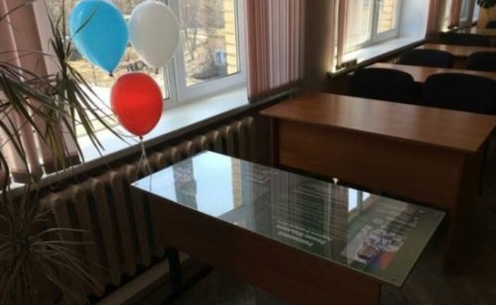В российских школах установили парты знаменитых космонавтов