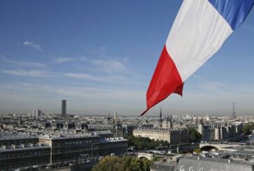 Связь Москвы с Парижем не разорвана, уверены в посольстве во Франции