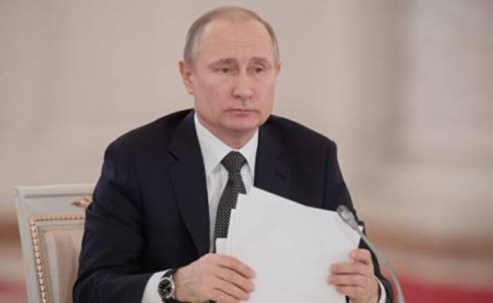 Путин поручил выработать меры по исключению неоправданной блокировки счетов