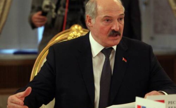 Лукашенко разнёс безработных белорусов и взялся за «тунеядцев» в России