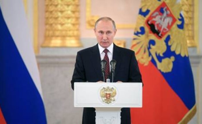 Путин поручил представить предложения по экзоскелетам для реабилитации
