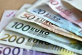 Торги открылись рекордным падением нацвалюты: евро превысил 78 рублей