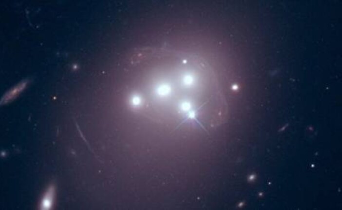 Астрономы: темная материя должна быть «абсолютной черной»