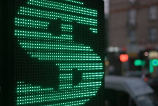 Как падение рубля влияет на цены и продажи: мрачный прогноз