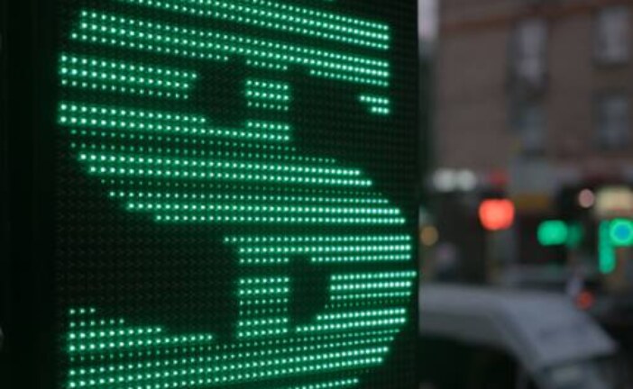 Как падение рубля влияет на цены и продажи: мрачный прогноз