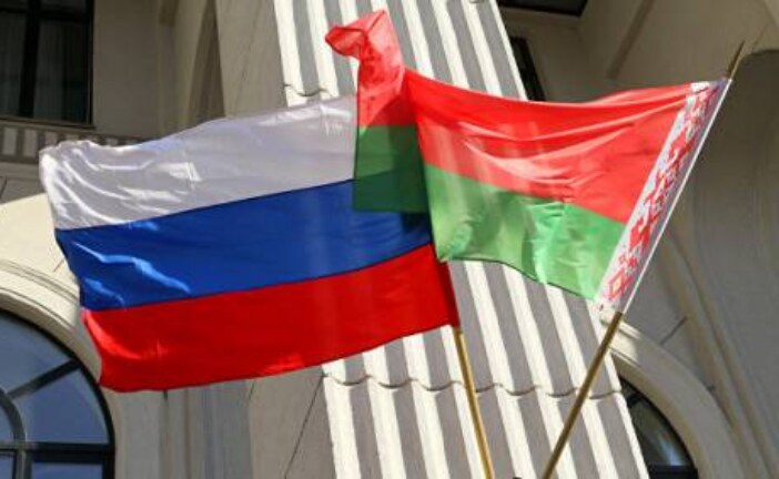 В Белоруссии ответили на заявление Ткачева о новых рынках сбыта молока