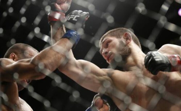 Хабиб Нурмагомедов — Эл Яквинта: онлайн-трансляция UFC 223