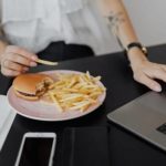 Ученые нашли связь между пищевыми привычками и контентом друзей в соцсетях